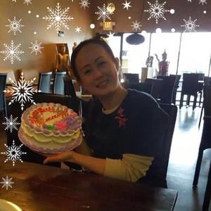 Meet your Posher, Pornpetch